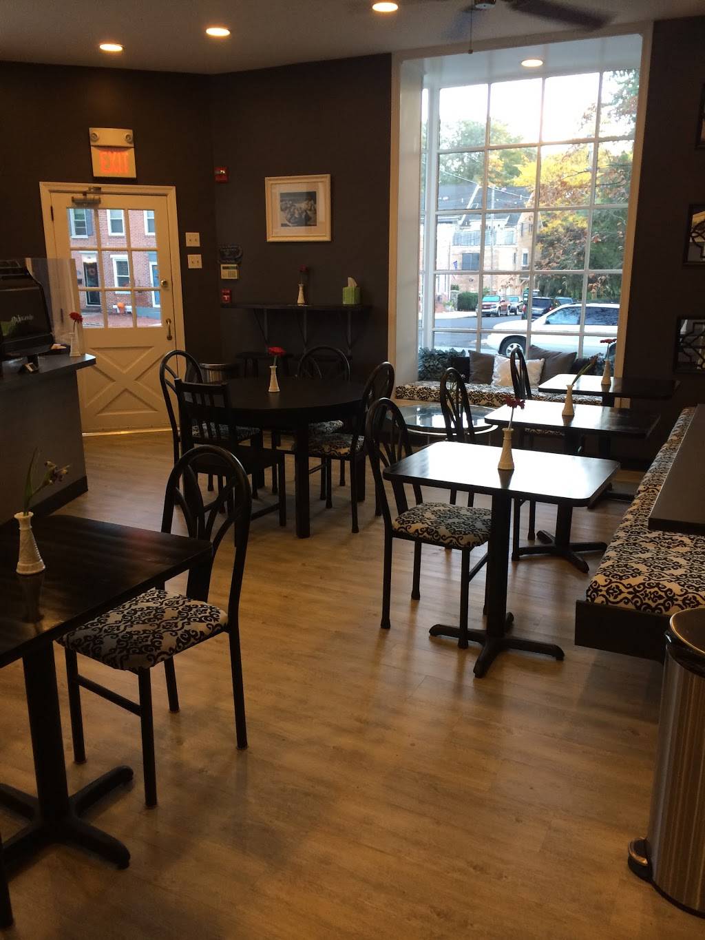 De La Coeur Café et Pâtisserie | cafe | 1836 Lovering Ave, Wilmington, DE 19806, USA | 3026607178 OR +1 302-660-7178