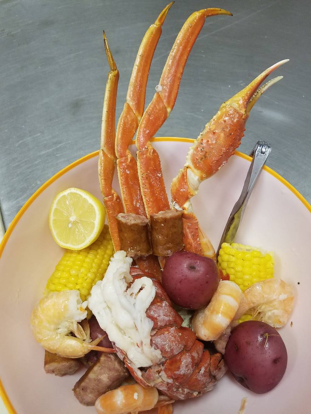 Oyster Bay Sports Bar & Grill | restaurant | 5828 Moon Rd, Columbus, GA 31909, USA | 7062212924 OR +1 706-221-2924