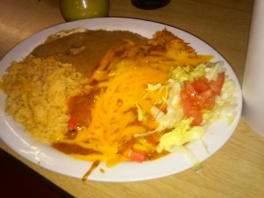 El Palacio | restaurant | 6737 S Flores St, San Antonio, TX 78221, USA | 2109216149 OR +1 210-921-6149