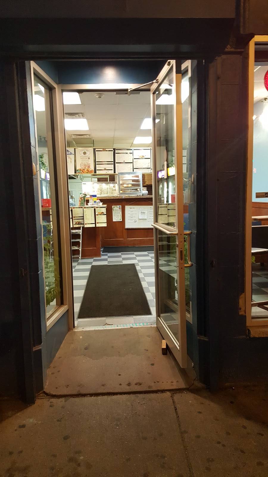 Forest Hills Pizza | restaurant | 3722 Washington St, Boston, MA 02130, USA | 6175536547 OR +1 617-553-6547