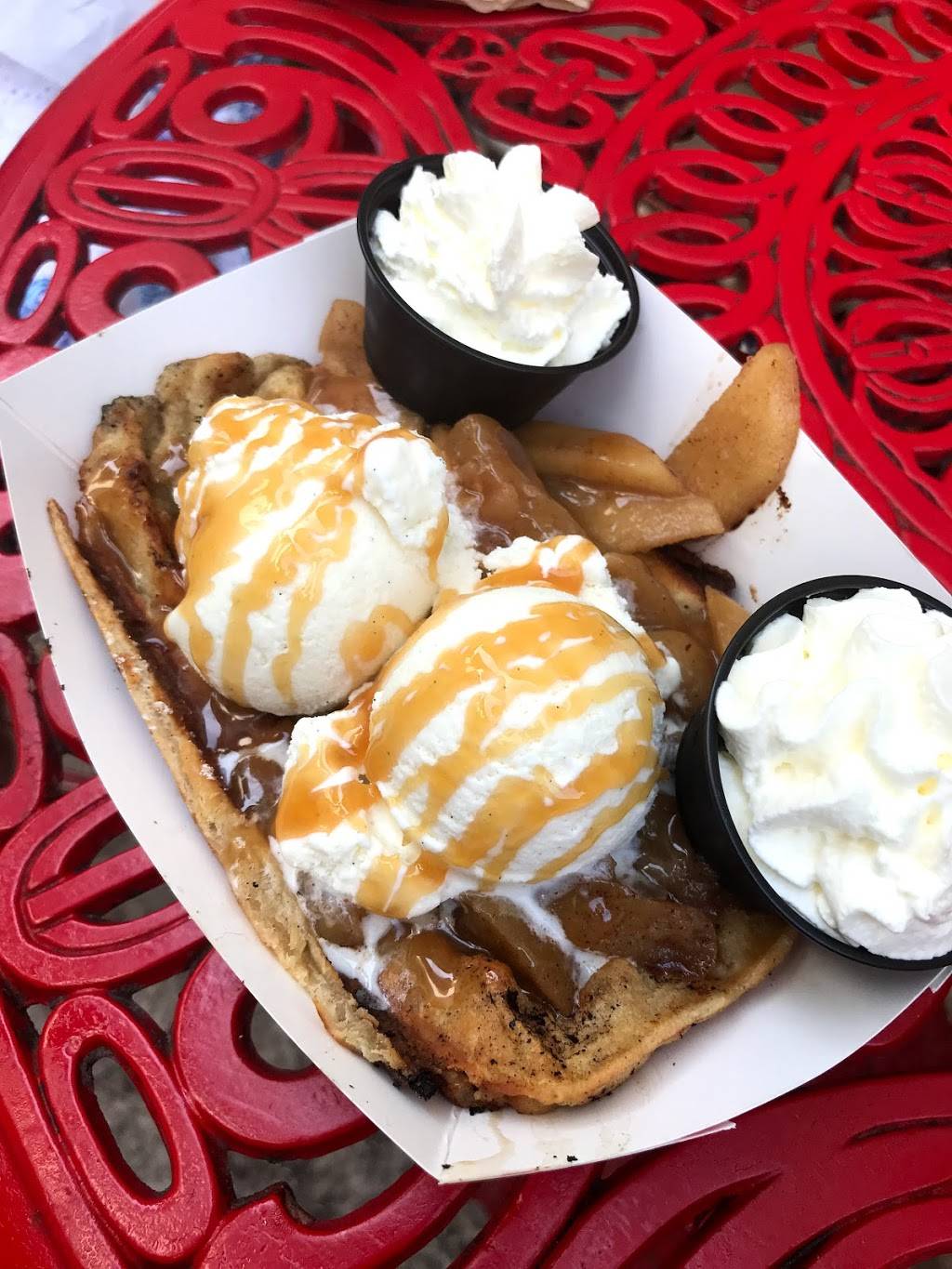 Cousteaus Waffle and Milkshake Bar | restaurant | 15 Hypolita St, St. Augustine, FL 32084, USA | 9043425627 OR +1 904-342-5627