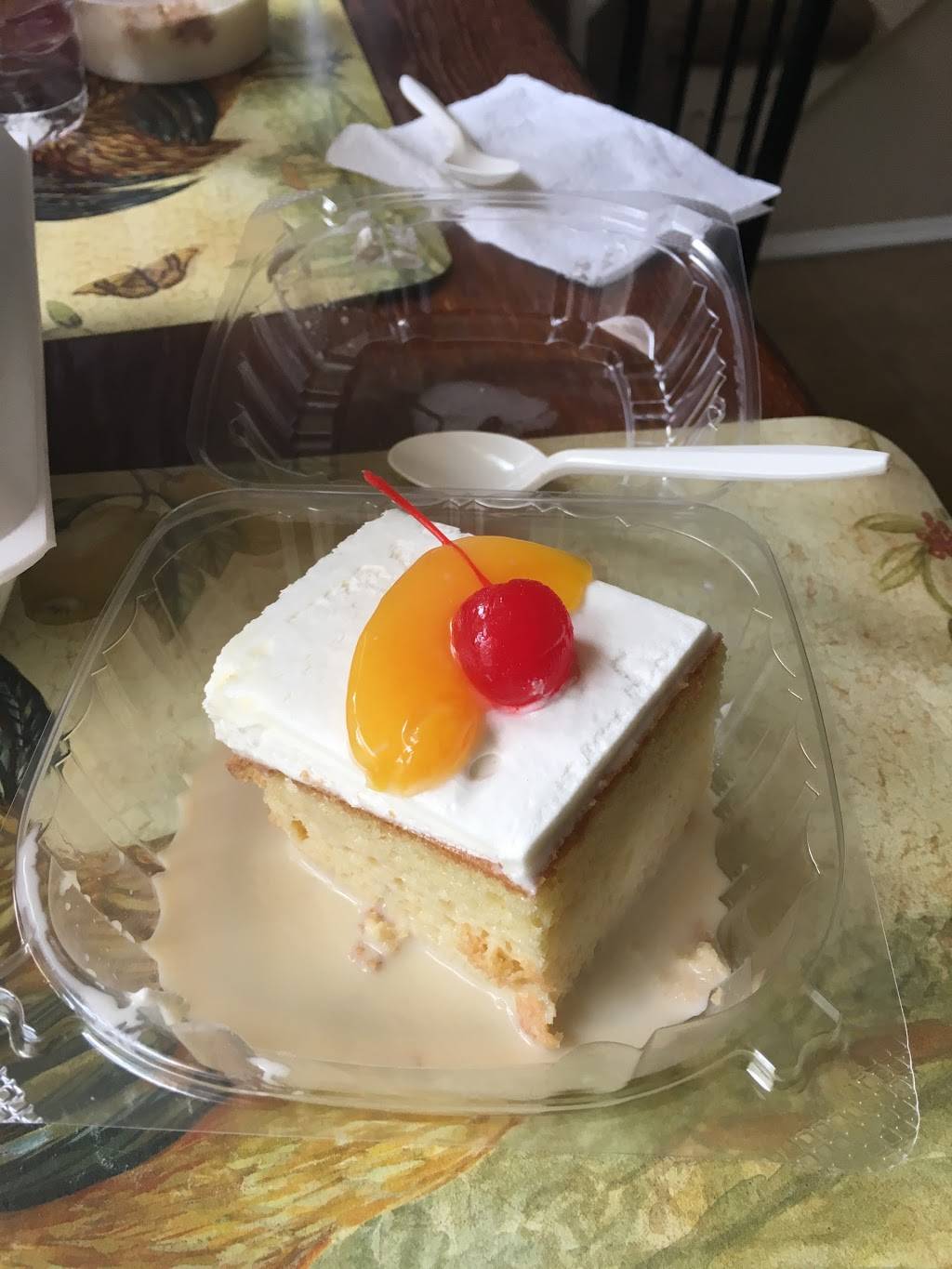 La Ecuatoriana | restaurant | 4215 Annapolis Rd # A, Halethorpe, MD 21227, USA | 4106361346 OR +1 410-636-1346