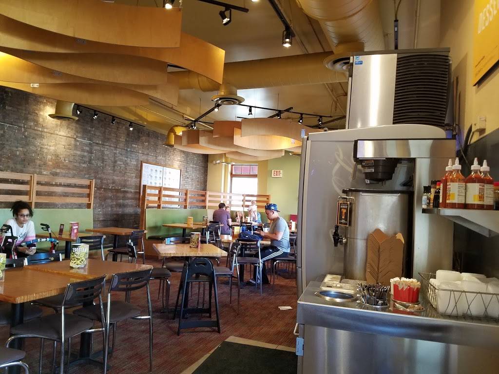 Noodles and Company | restaurant | 207 S Washington St, Naperville, IL 60540, USA | 6303693332 OR +1 630-369-3332