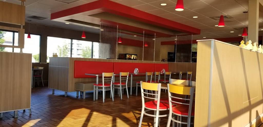 Burger King | restaurant | 7800 Peach St, Summit Township, PA 16509, USA | 8148688594 OR +1 814-868-8594