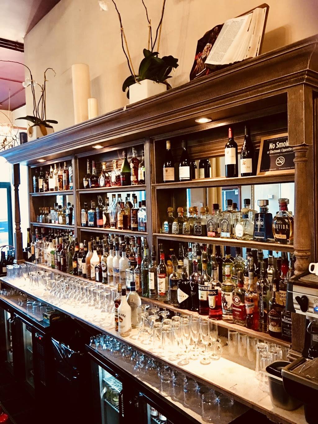 Le Privé | restaurant | 626 10th Ave, New York, NY 10036, USA | 2128372795 OR +1 212-837-2795