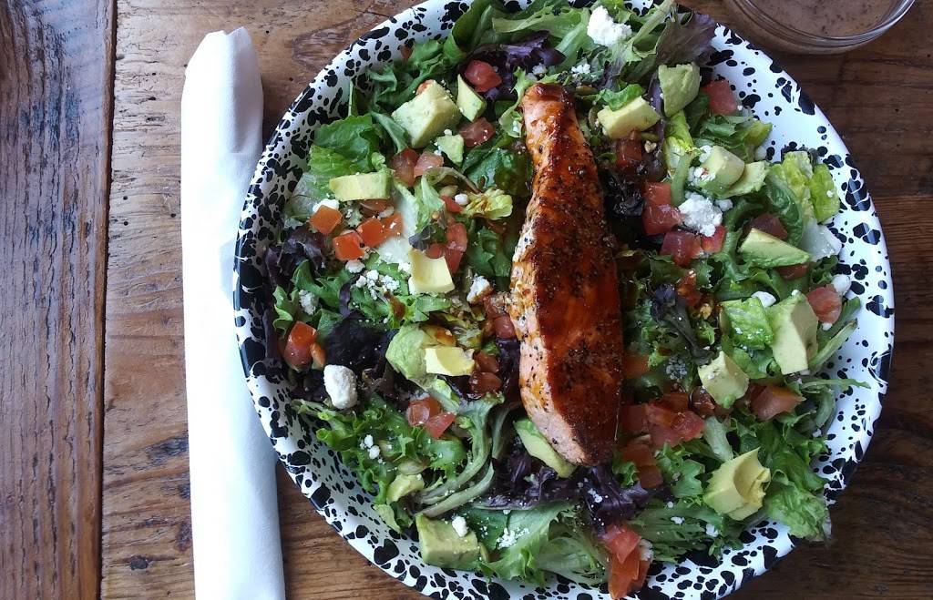 Clydes Tavern and Grill | restaurant | 5 E Jarrard St #206, Cleveland, GA 30528, USA | 7066078707 OR +1 706-607-8707