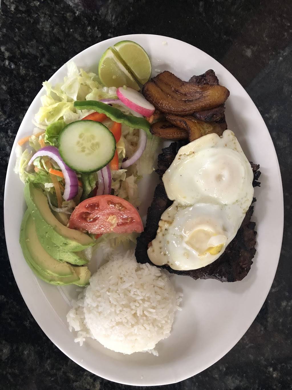 Pollo Ala Vista Restaurant & Carry | restaurant | 16905 Oakmont Ave, Gaithersburg, MD 20877, USA | 3019260422 OR +1 301-926-0422