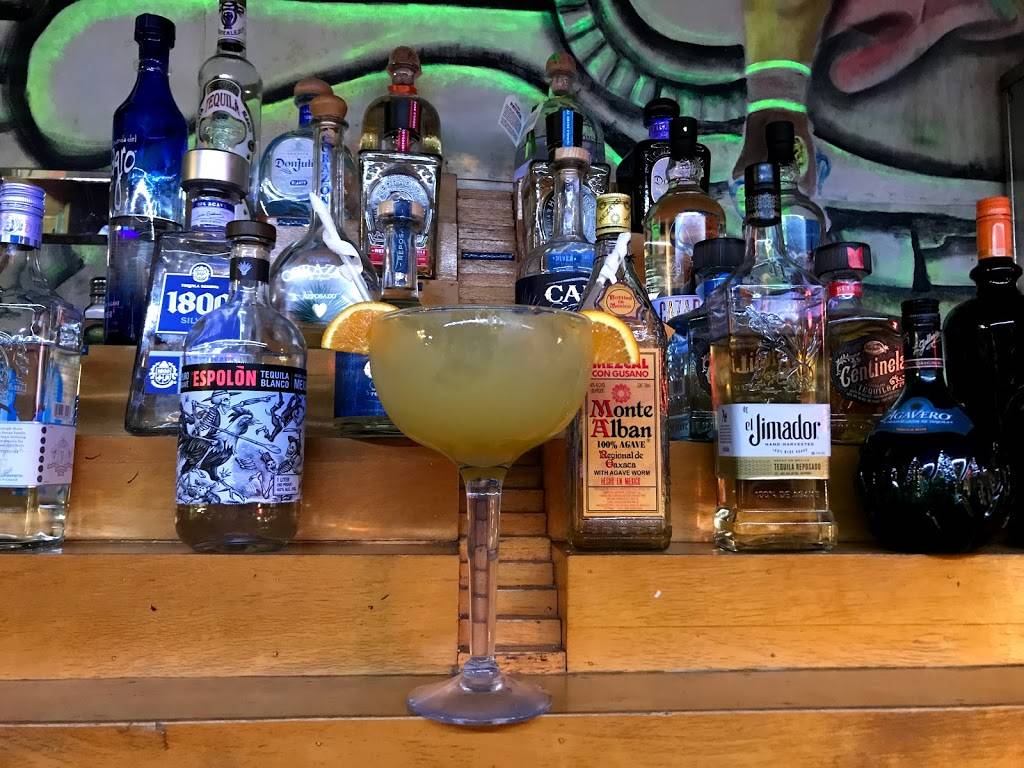 Señor Tequilas | restaurant | 612 Coleman Blvd, Mt Pleasant, SC 29464, USA | 8438568998 OR +1 843-856-8998