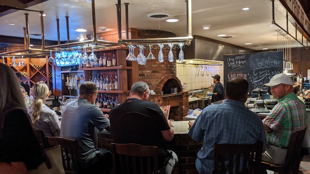 Pelicans | restaurant | 2301 Midwestern Pkwy #103, Wichita Falls, TX 76308, USA | 9406870072 OR +1 940-687-0072