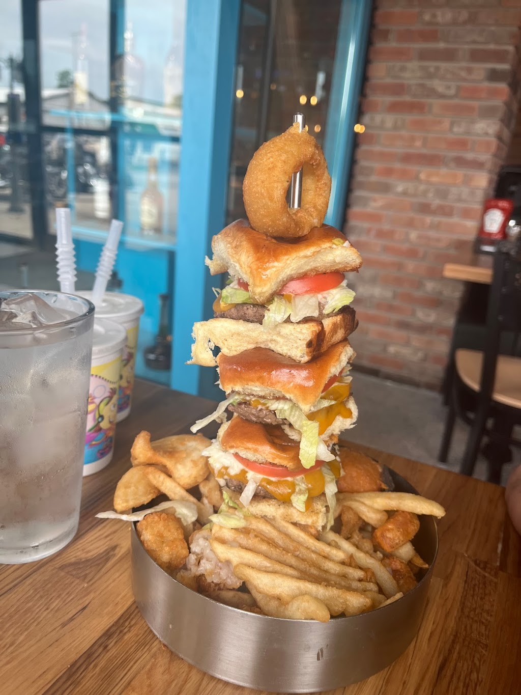 Dakotas | restaurant | 227 Heustis St, Yorkville, IL 60560, USA | 6303819390 OR +1 630-381-9390