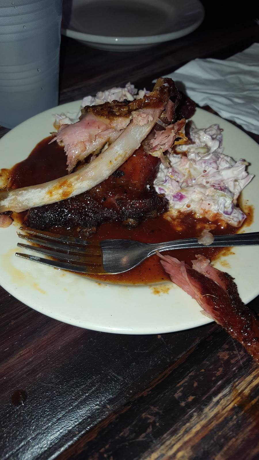 Roadhouse 66 Gas N Grill | restaurant | 3478 N Clark St, Chicago, IL 60657, USA | 8722065309 OR +1 872-206-5309