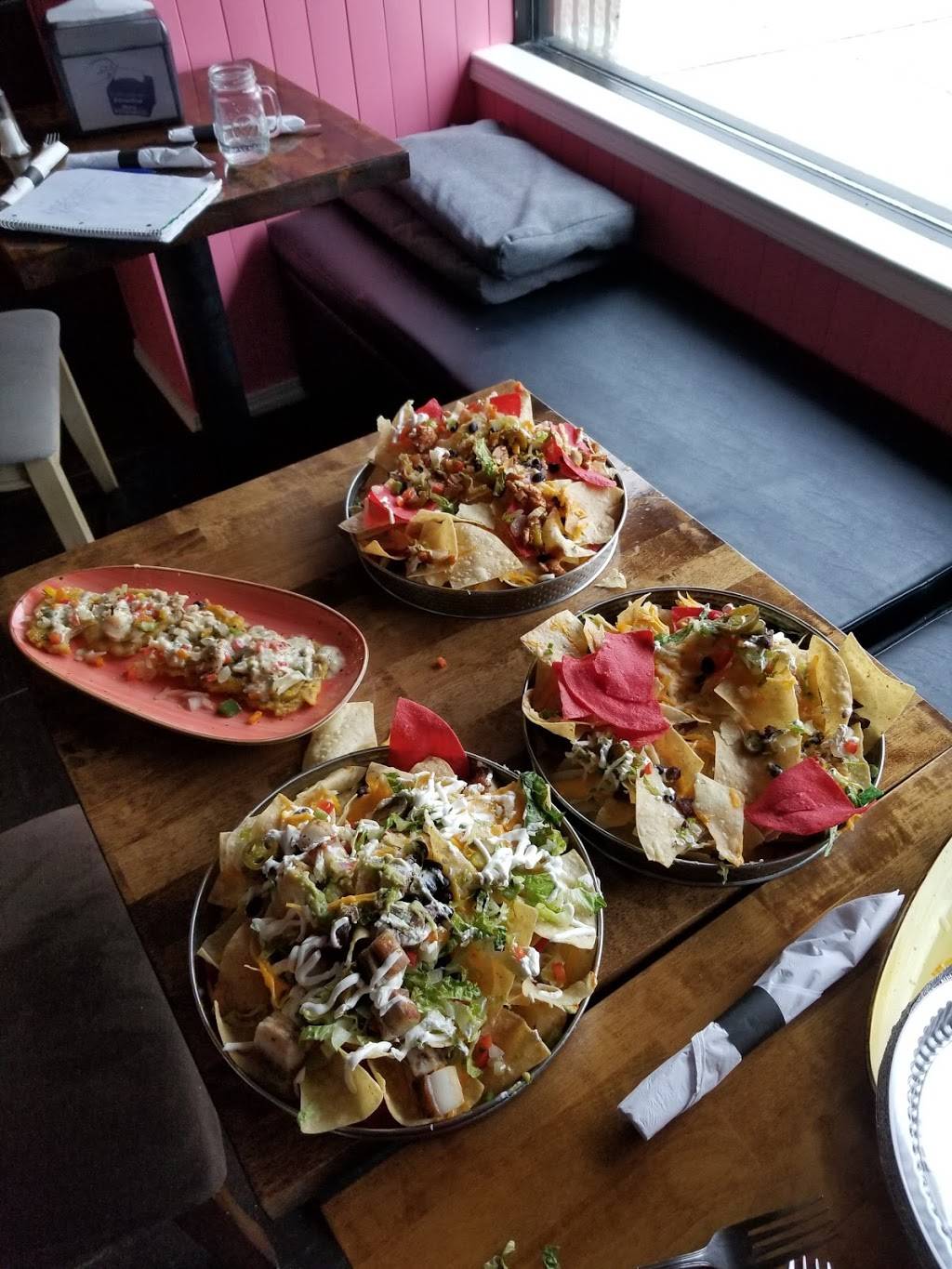 Nahcho Papi | restaurant | 224 E Main St, Patchogue, NY 11772, USA | 6314382940 OR +1 631-438-2940