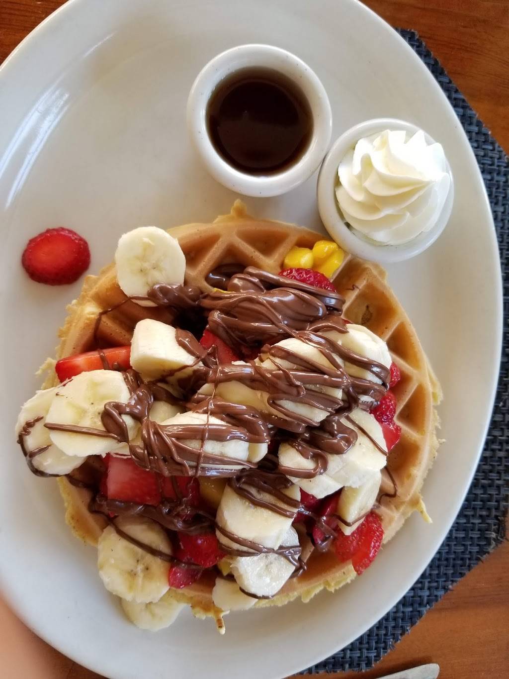 Creme De La Crepe | restaurant | 400 E First St, Long Beach, CA 90802, USA | 5624372222 OR +1 562-437-2222