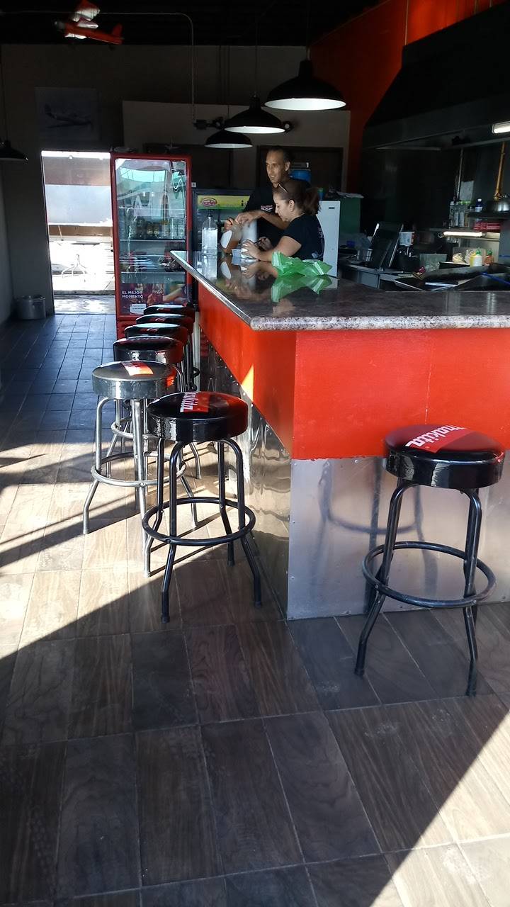 Hangar 237 | restaurant | 22785, José María Morelos y Pavón 237, Playas de Chapultepec, 22785 Ensenada, B.C., Mexico | 016461203122 OR +52 646 120 3122