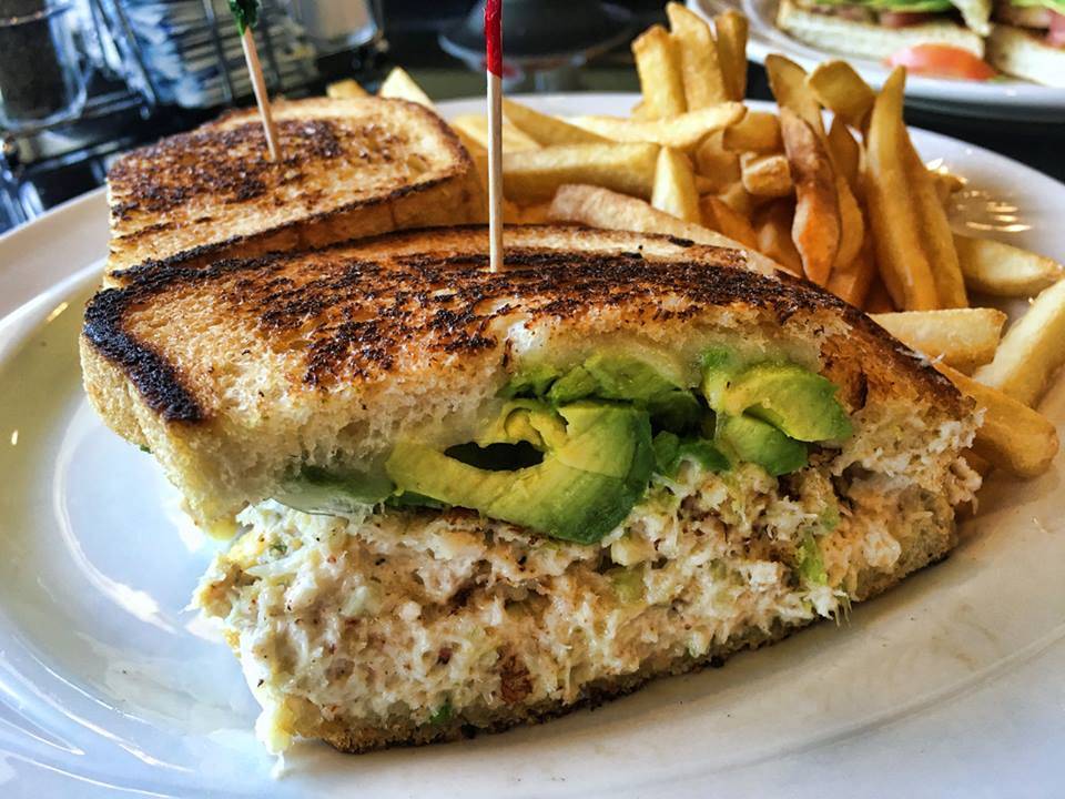 Elios | restaurant | 260 Floresta Blvd, San Leandro, CA 94578, USA | 5103510463 OR +1 510-351-0463