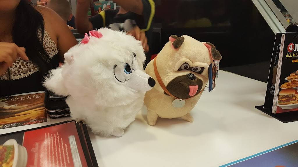 Steak n Shake | restaurant | 11040 Pendleton Pike, Indianapolis, IN 46236, USA | 3178237380 OR +1 317-823-7380