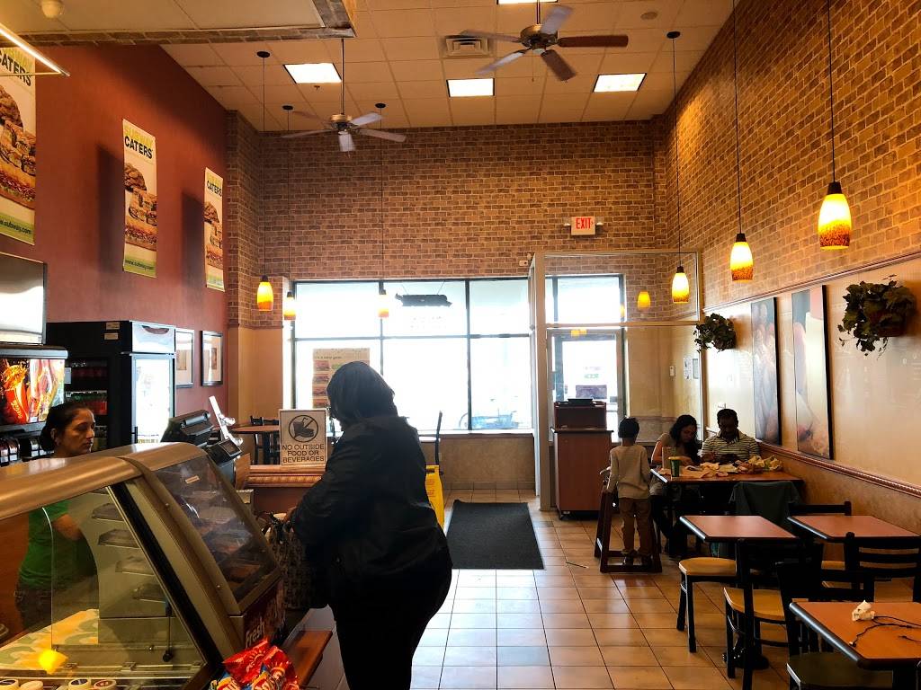 Subway | restaurant | 118 Durham Ave, South Plainfield, NJ 07080, USA | 9087541496 OR +1 908-754-1496