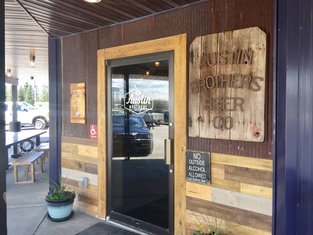 Austin Brothers Beer Company | restaurant | 821 W Miller St, Alpena, MI 49707, USA | 9893402300 OR +1 989-340-2300