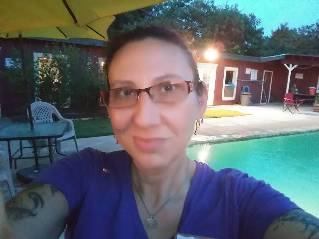 The Cove Restaurant | restaurant | Mohegan Trail, Whitney, TX 76692, USA | 2546947839 OR +1 254-694-7839