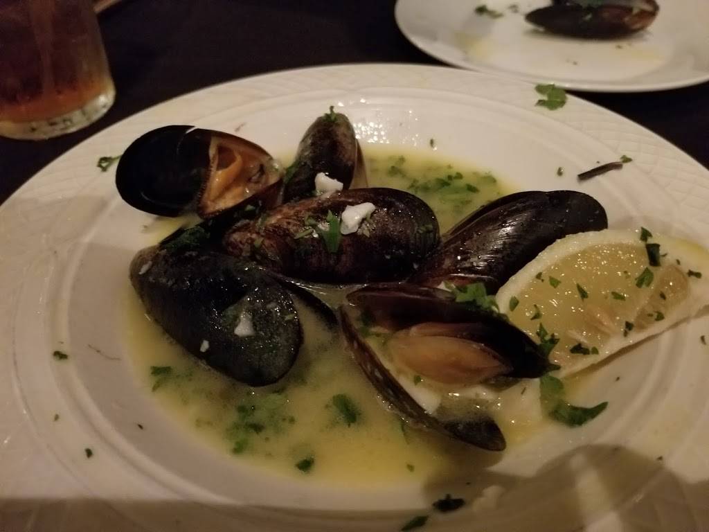 Bayou Tavern | cafe | 6814 Gulf of Mexico Dr, Longboat Key, FL 34228, USA | 9413124975 OR +1 941-312-4975