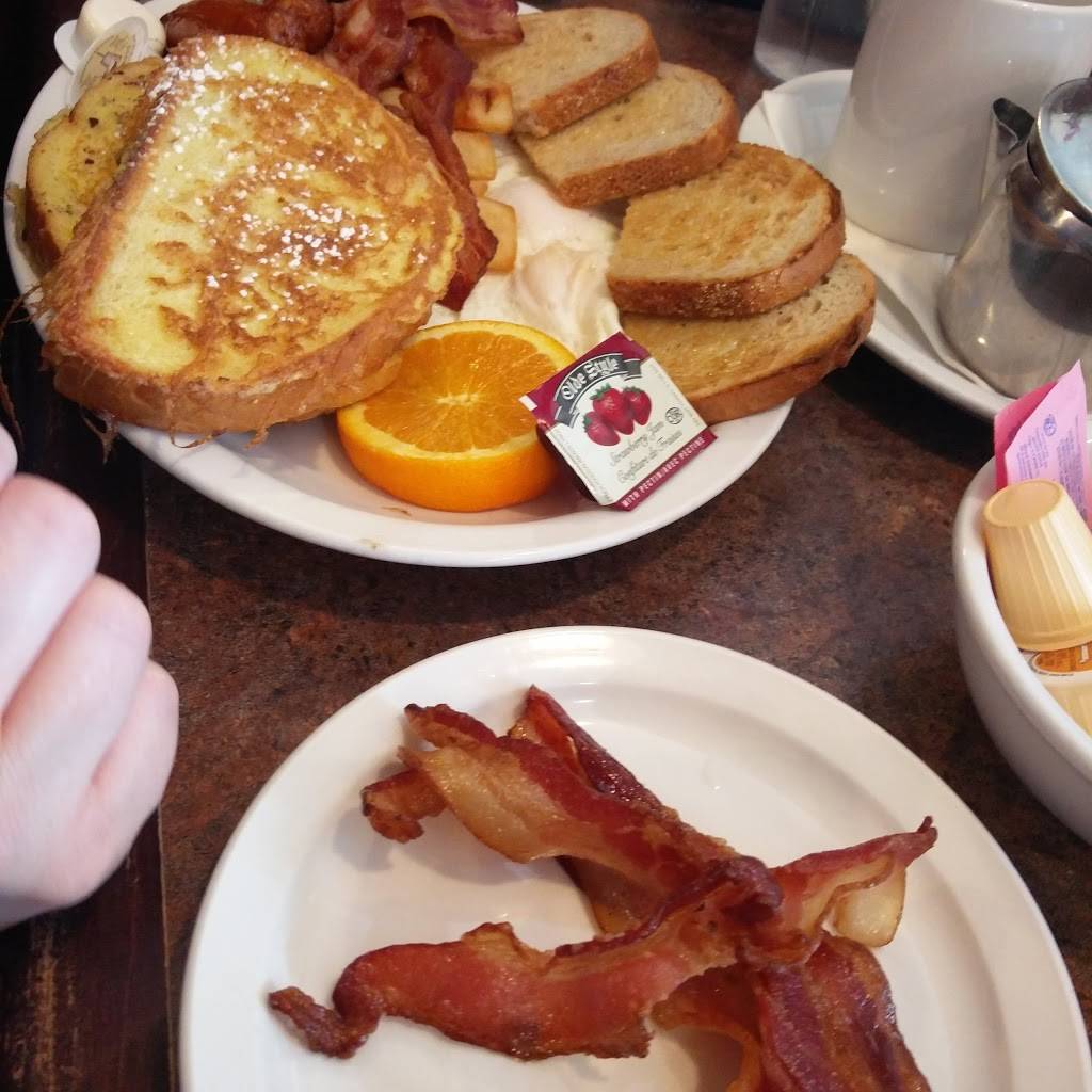 Angels Diner | restaurant | 125 King George Rd, Brantford, ON N3R 5K7, Canada | 5197571777 OR +1 519-757-1777