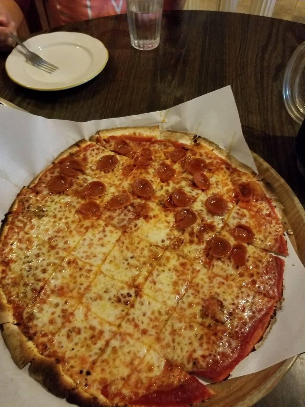 Franks Pizza Palace | restaurant | 815 W College Ave, Appleton, WI 54914, USA | 9207349131 OR +1 920-734-9131