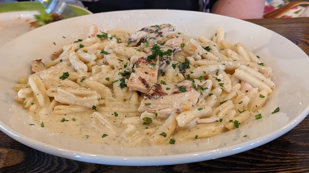 Michelinas Apizza and Ristorante | restaurant | 858 State St, New Haven, CT 06511, USA | 4756552141 OR +1 475-655-2141