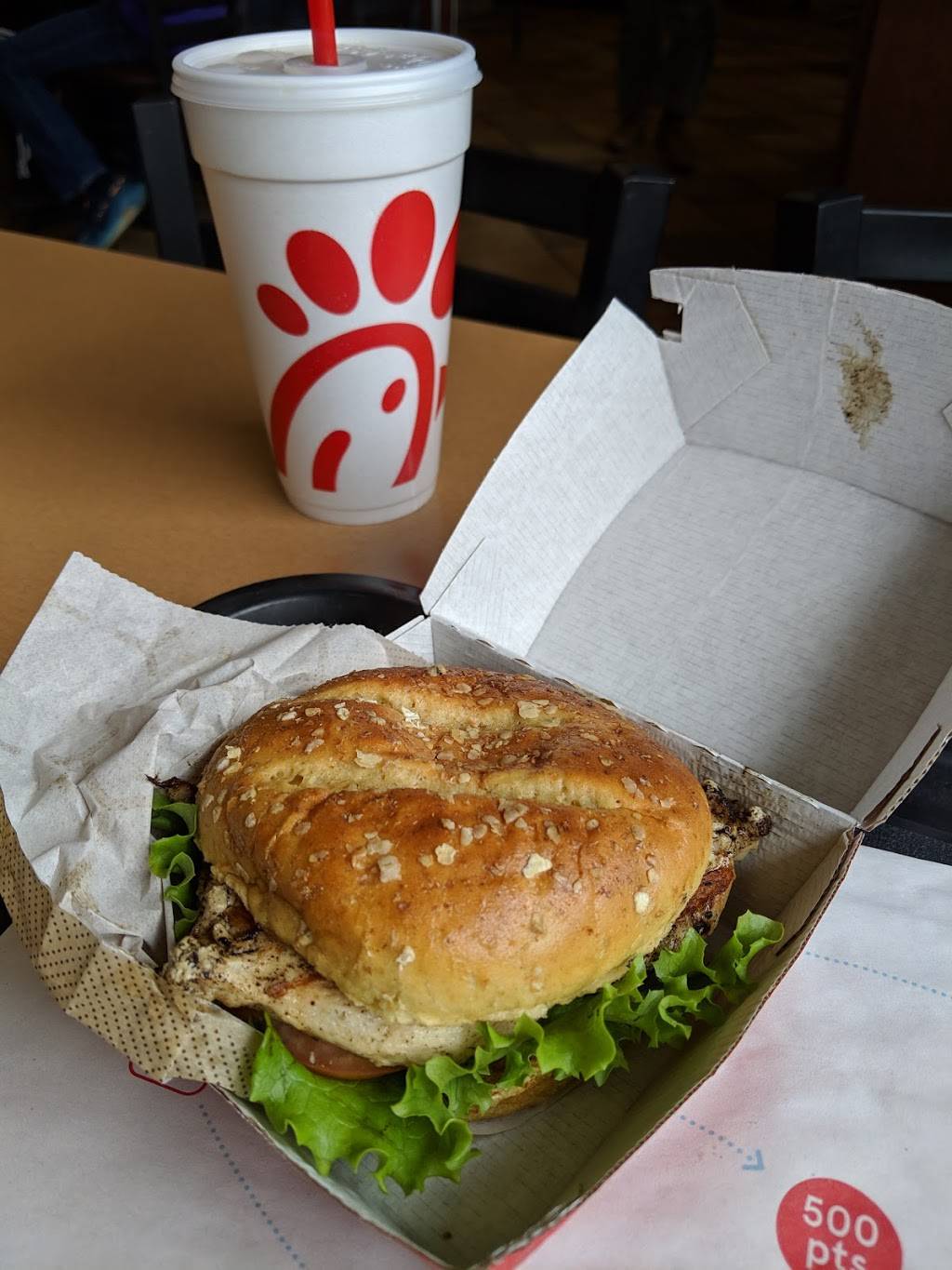 Chick-fil-A | restaurant | 7000 E Mayo Blvd Bldg 2, Phoenix, AZ 85054, USA | 4804196039 OR +1 480-419-6039