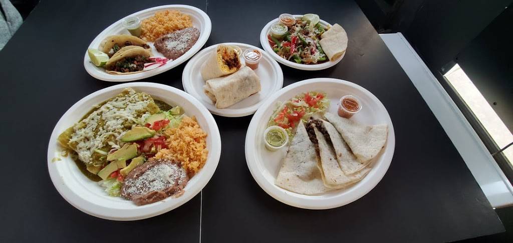 Raining Tacos Mexican Food Truck | restaurant | 440 Rainier Ave S, Renton, WA 98057, USA | 2064663798 OR +1 206-466-3798