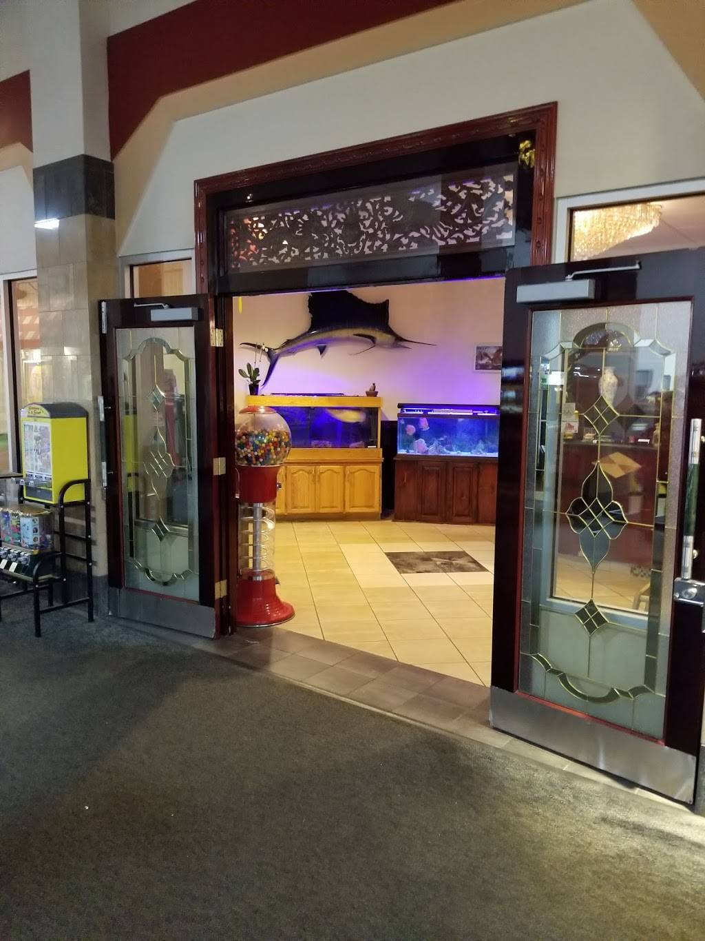 World Buffet | restaurant | 503 E Ives St #400, Marshfield, WI 54449, USA | 7153848333 OR +1 715-384-8333