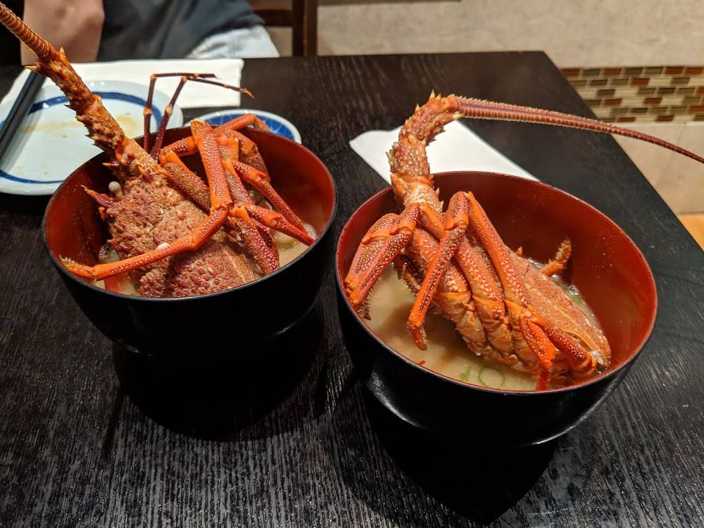 Mitchs Fish Market & Sushi Bar | restaurant | 524 Ohohia St, Honolulu, HI 96819, USA | 8088377774 OR +1 808-837-7774