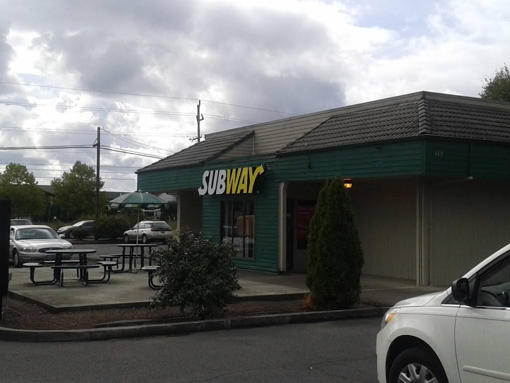 Subway | restaurant | 4419 Pacific Ave, Forest Grove, OR 97116, USA | 5033594478 OR +1 503-359-4478