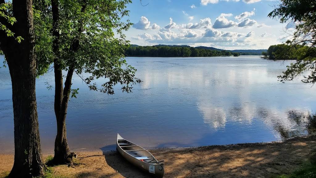 Wisconsin Riverside Resort, Inc. | restaurant | S13220 Shifflet Rd, Spring Green, WI 53588, USA | 6085882826 OR +1 608-588-2826