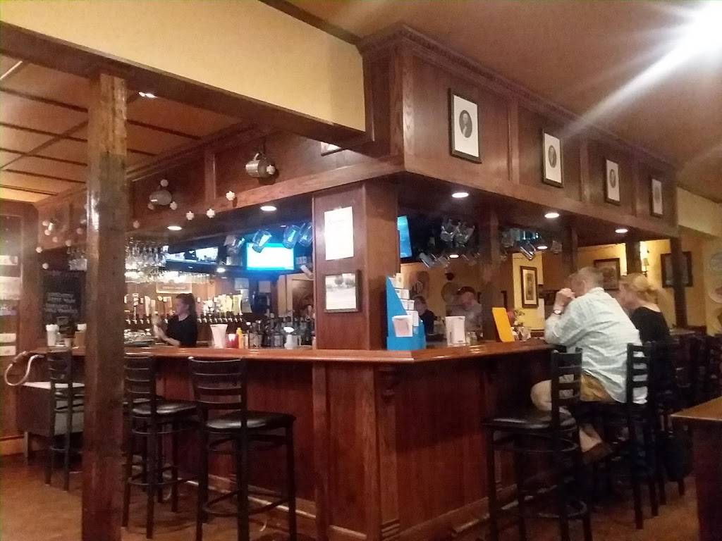 The Brewmasters Tavern | restaurant | 4 Main St, Williamsburg, MA 01096, USA | 4132687741 OR +1 413-268-7741