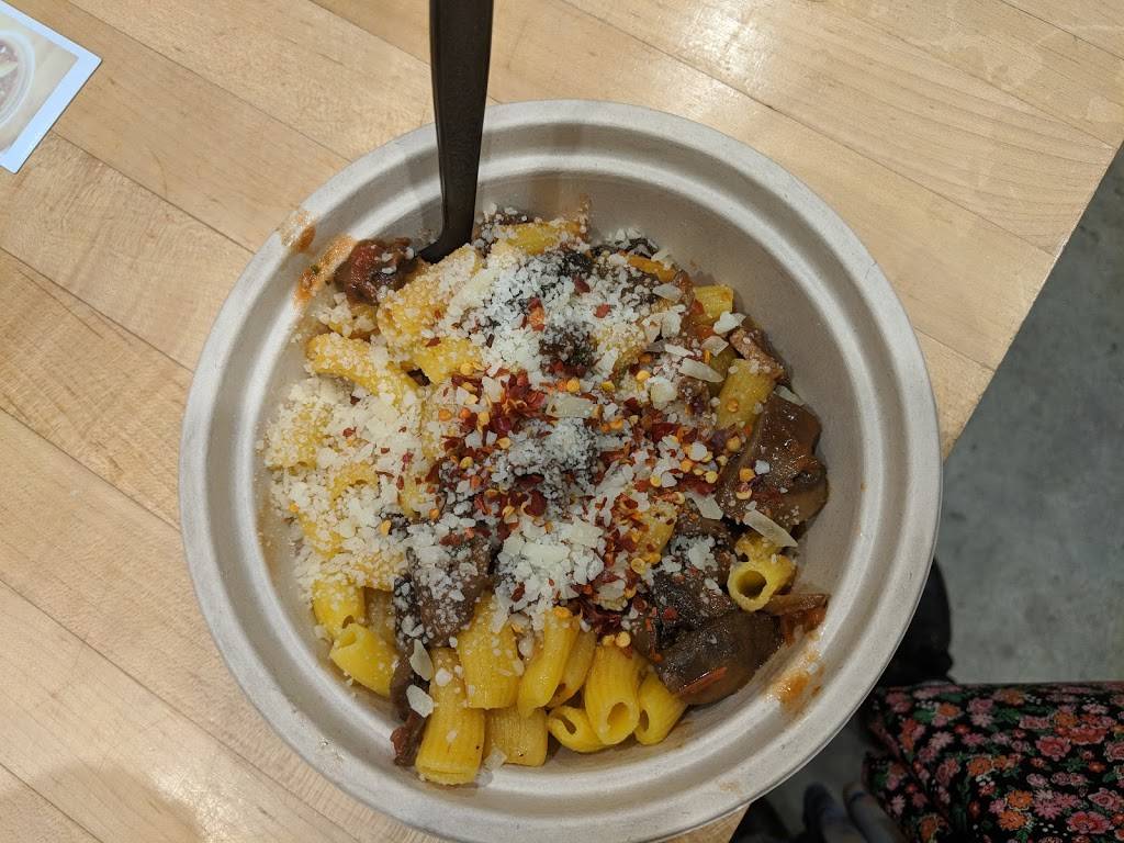 Cucina Al Volo | restaurant | 1309 5th St NE, Washington, DC 20002, USA | 2027580759 OR +1 202-758-0759