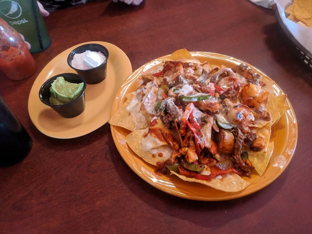 El Mariachi Mexican Restaurant | restaurant | 1694 S Church St, Watertown, WI 53094, USA | 9202610200 OR +1 920-261-0200