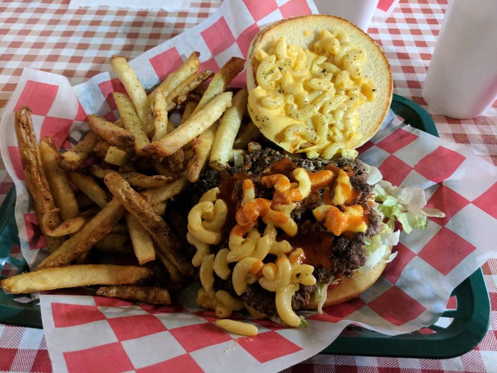 Burger Time Machine | restaurant | 301 W University Dr, Denton, TX 76201, USA | 9403841133 OR +1 940-384-1133