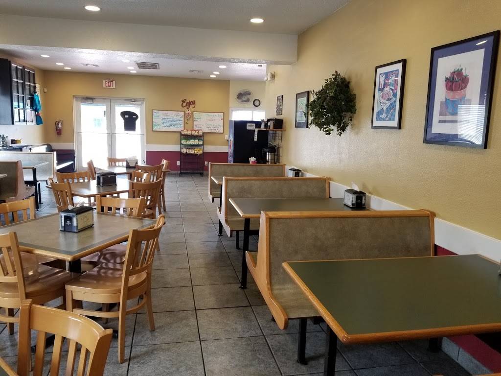 Sweetberries Frozen Custard | restaurant | 2881 Clark Rd # 25, Sarasota, FL 34231, USA | 9419297322 OR +1 941-929-7322