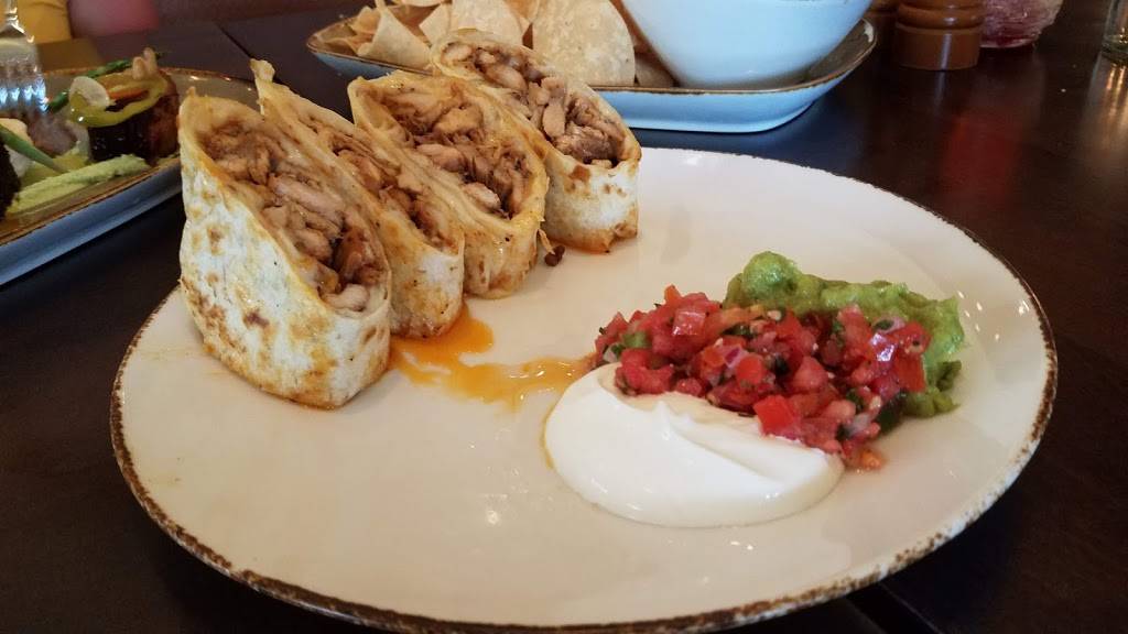 Cibolo Moon | restaurant | 23808 Resort Pkwy, San Antonio, TX 78261, USA | 2102762500 OR +1 210-276-2500