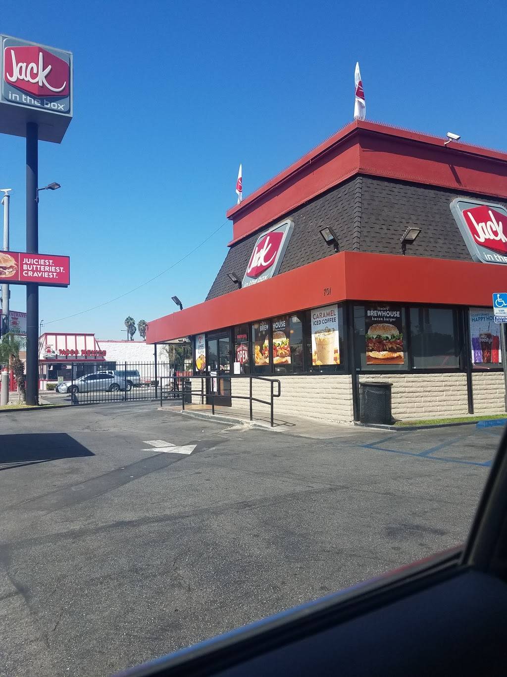 Jack in the Box | restaurant | 701 E Rosecrans Ave, Compton, CA 90221, USA | 3106081083 OR +1 310-608-1083