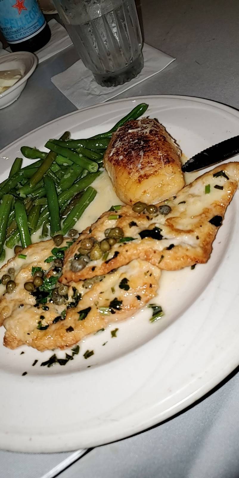 Uricchios Trattoria | restaurant | 1400 17th St, Bakersfield, CA 93301, USA | 6613268870 OR +1 661-326-8870