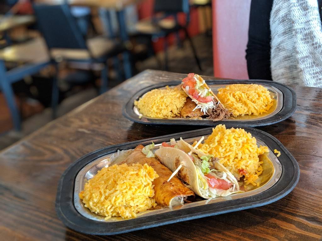 Salenas Mexican Restaurant | restaurant | 302 Goodman St N, Rochester, NY 14607, USA | 5852565980 OR +1 585-256-5980