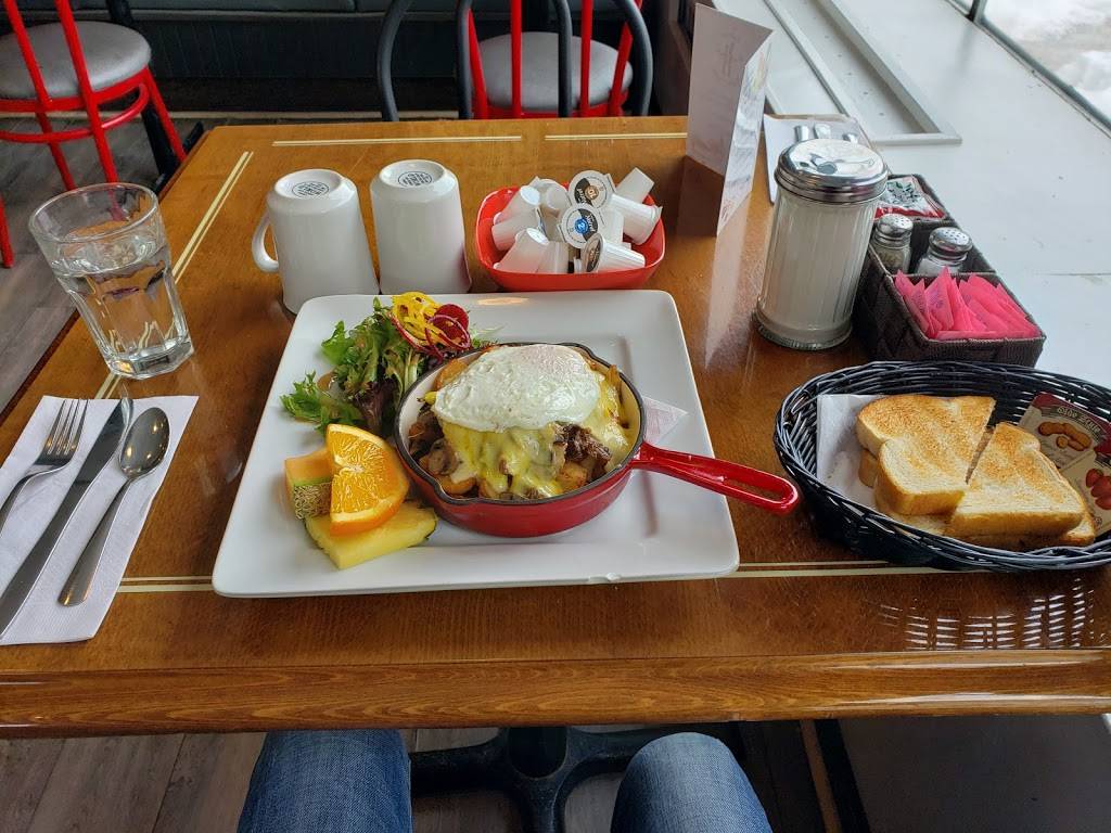 Restaurant Les Deux Copains | restaurant | 2201 Rue Fleury E, Montréal, QC H2B 1K5, Canada | 5145083131 OR +1 514-508-3131