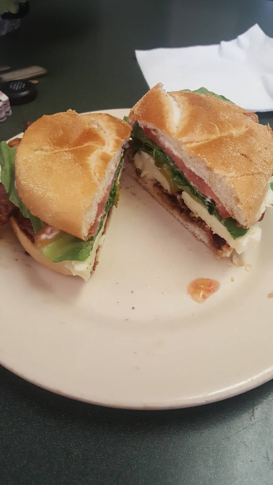 Cindys Diner | restaurant | 06450, 297 W Main St, Meriden, CT 06451, USA | 2038598751 OR +1 203-859-8751