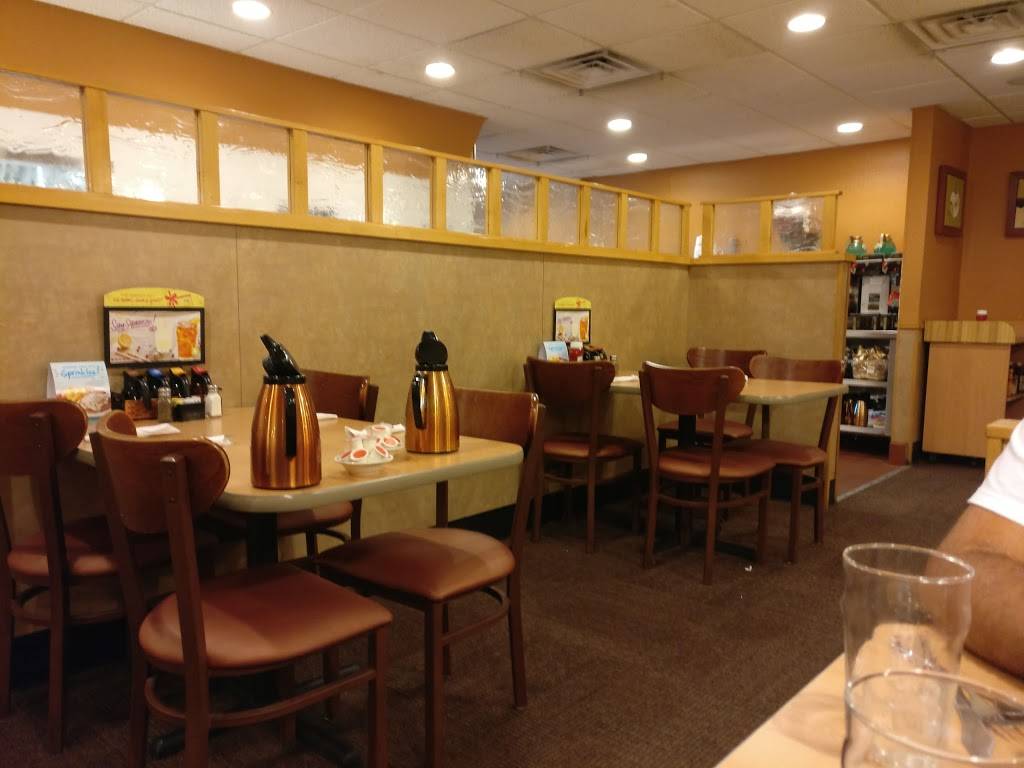 IHOP | restaurant | 1921 Davis Blvd, Naples, FL 34104, USA | 2397930704 OR +1 239-793-0704