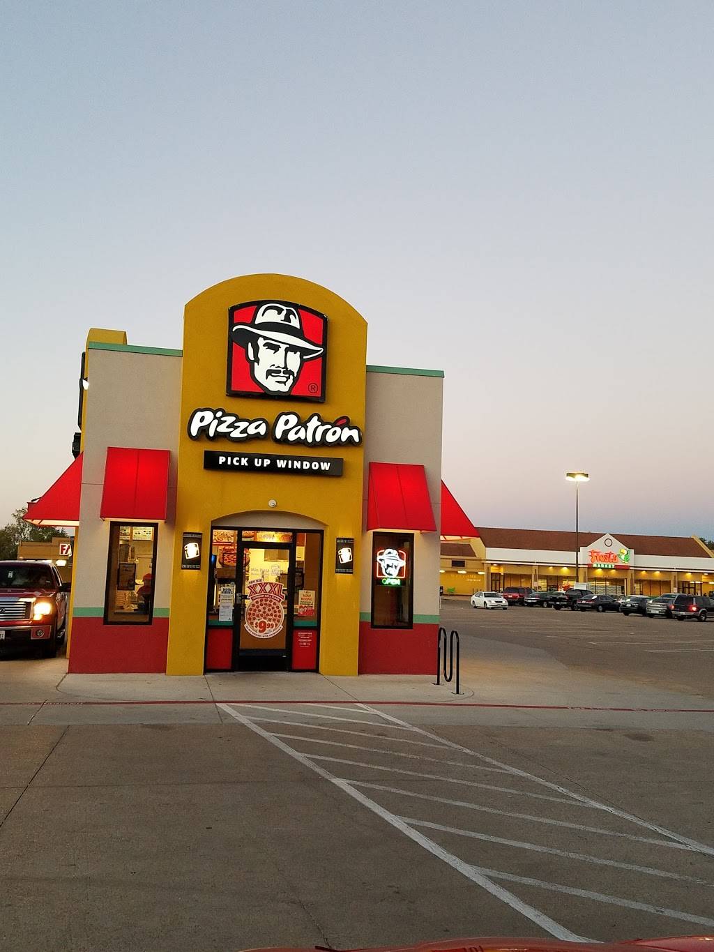 Pizza Patron | meal takeaway | 10081 Lake June Rd, Dallas, TX 75217, USA | 9722851300 OR +1 972-285-1300