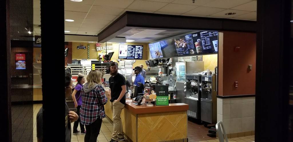 McDonalds | cafe | 1090 E Pecos Rd, Chandler, AZ 85225, USA | 4808215136 OR +1 480-821-5136