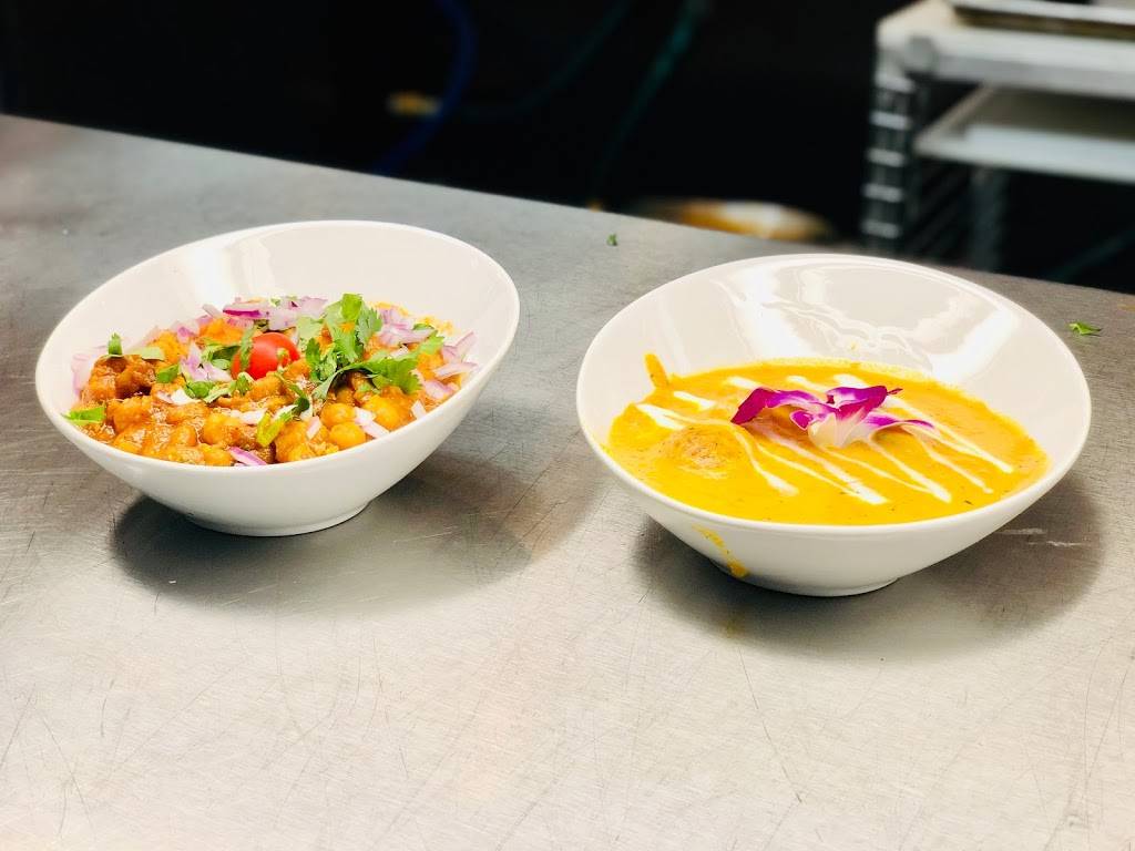 Chimney Indian Kitchen + Bar | restaurant | D, 306 W Franklin St F STE, Chapel Hill, NC 27516, USA | 9842343671 OR +1 984-234-3671