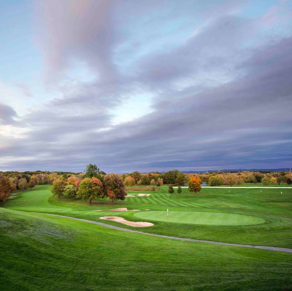 Crestview Country Club | restaurant | 281 Shoemaker Ln, Agawam, MA 01001, USA | 4137862593 OR +1 413-786-2593