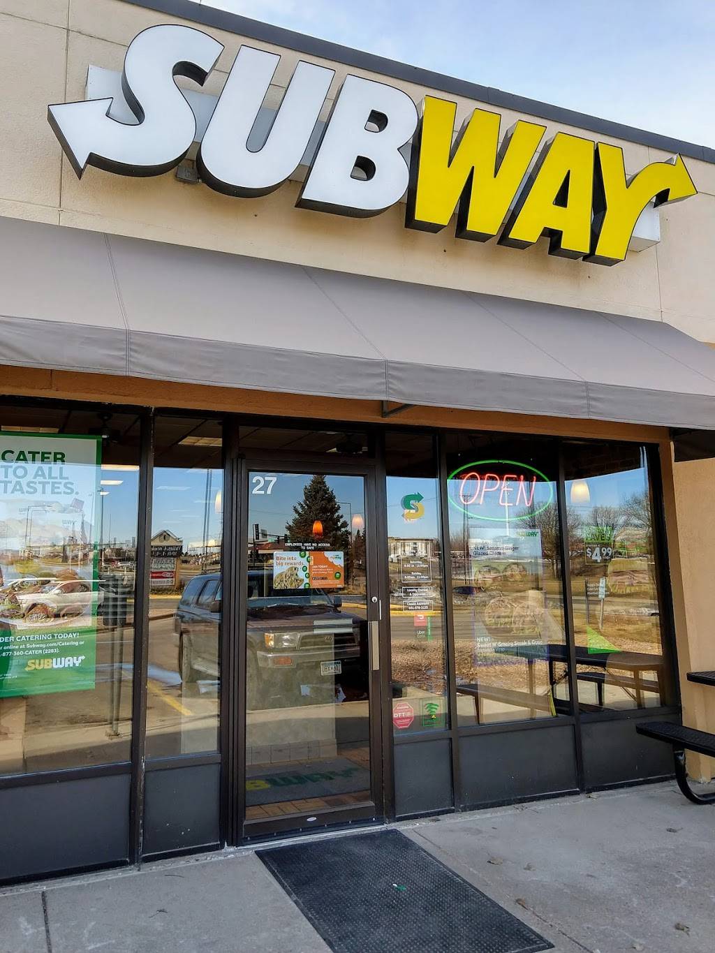 Subway Restaurants | restaurant | 1740 Weir Dr Suite 27 Valley Creek Mall, Annex, Woodbury, MN 55125, USA | 6515783135 OR +1 651-578-3135
